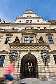 Residenzschlosses an der Schlossstraße und Portal zum kleinen Schlosshof, Dresden, Sachsen, Deutschland