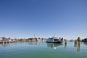 Blick auf den Hafen und Romanshorn, Romanshorn, Bodensee, Baden-Württemberg, Deutschland