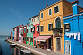 Bunte Häuser in Burano, Burano, Venedig, Adria, Lagune, Italien, Europa