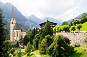 Holy Vincent pilgrimage church with Mt  Grossglockner in background, Heiligenblut, Hohe Tauern Range, Carinthia, Austria, Europe