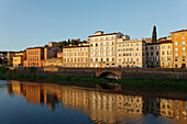 Arno, Fluss, Altstadt von Florenz, UNESCO Weltkulturerbe, Firenze, Florenz, Toskana, Italien, Europa