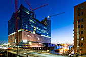 Elbphilharmonie in der Hafencity, Hamburg in der Dämmerung, Hamburg, Deutschland