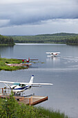 ALASKA, Talkeetna, alaska bush floatplane service south of Talkeetna, McKinley Scenic