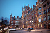 St. Pancras railway station, King's Cross St Pancras at dusk, City of London, England, United Kingdom, Europe