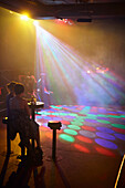 Tanzfläche im Ballsaal, Club Übel und Gefährlich, Bunker Feldstrasse, Hamburg, Deutschland