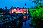 Christmas market in the evening, Godens castle, Sande, East Frisia, Lower Saxony, Germany