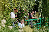 Maler am Teich des Gartens von Claude Monet, Giverny, Seine-Maritime, Haut-Normandie, Normandie, Frankreich