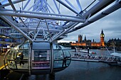 United Kingdom, city of London, the Eye, Big Wheel built in year 2000 135 m at top