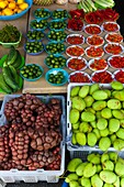 Malaysia, Borneo, Kuching market, vegetable and fruit stalls