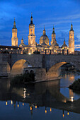 'Spain, Aragon, Zaragoza, Basilica de Nuestra Senora del Pilar; Ebro River; Puente de Piedra, bridge, '