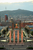 Spain, Catalonia, Barcelona, Av. de la Reina Maria Cristina, skyline