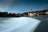 The weir at the River Lech with the historic centre in the background, Landsberg am Lech, Upper Bavaria, Bavaria, Germany