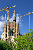 Church La Sagrada Familia, Basilica and Expiatory Church of the Holy Family, architect Antoni Gaudi, UNESCO World Heritage Site, Catalan modernista architecture, Art Nouveau, Eixample, Barcelona, Catalonia, Spain