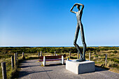 De Utkieker, sculpture by Hannes Helmke, Dunes, Spiekeroog Island, National Park, North Sea, East Frisian Islands, East Frisia, Lower Saxony, Germany, Europe