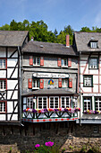 Half-timbered houses along the Rur, Monschau, Eifelsteig hiking trail, Eifel, North Rhine-Westphalia, Germany