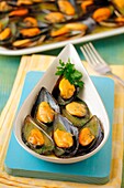 Mussels with olive oil and herbs