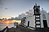 Sonnenaufgang an der Sra da Ajuda, Monte da Ajuda, Santa Cruz, Insel Graciosa, Azoren, Portugal