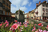 Palace On The Island In The Thiou, Old Town And Houses Along The Canal, Annecy, Haute-Savoie (74), France