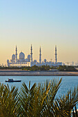 View of Sheikh Zayed Grand Mosque from Shangri-la Hotel, Abu Dahbi, United Arab Emirates