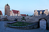 Schloss Bernburg bei Sonenuntergang, Sachsen-Anhalt, Deutschland