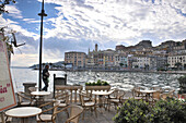 Café im Hafen von Porto Santo Stefano am Monte Argentario, Südtoskana, Toskana, Italien