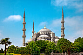 Front view of the Blue Mosque, Sultan Ahmed Mosque, Istanbul, Turkey