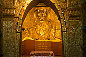 Mahamini Statue in der Mahamuni Pagode in Mandalay, Myanmar, Burma