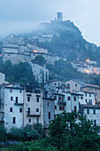 Ferentillo, Precetto-Viertel, Dorf im Tal der Nera, Fluss, Valnerina, Franziskus von Assisi, Via Francigena di San Francesco, Franziskusweg, Provinz Terni, Umbrien, Italien, Europa