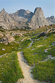 The trail overlooking the Cirque of the Towers, Popo Agie Wilderness, Wyoming, USA