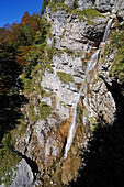 Female hikers passing Staubfall, Heutal, Unken, Salzburg, Austria, Ruhpolding, Chiemgau, Bavaria, Germany