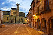 Cathedral, Main Square at dusk, Sigüenza, Guadalajara province, Castilla-La Mancha, Spain