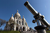 Long view of the view point from the basilica sacre-coeur, butte montmartre, 18th arrondissement, paris, france