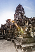 Sunrise over Angkor Wat, Angkor, UNESCO World Heritage Site, Siem Reap Province, Cambodia, Indochina, Southeast Asia, Asia