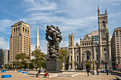 USA, Pennsylvania, Philadelphia City, Downtown, Masonic Temple at right. Sculpture at Municipal Services Bldg. and square