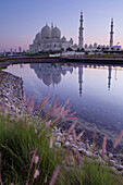 'Sheikh Zayed Grand Mosque at sunrise; Abu Dhabi, United Arab Emirates'