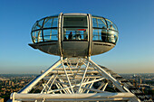 EYE-Famous Ferris Wheel in London England