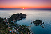 Isola Bella Beach and Isola Bella Island at sunrise, Taormina, Sicily, Italy, Mediterranean, Europe