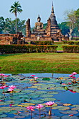 Wat Mahatat, Sukhothai Historical Park, UNESCO World Heritage Site, Sukhothai, Thailand, Southeast Asia, Asia