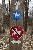 Signs directing horse riders