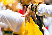 Traditioneller Tanz, Odalan Tempelfest, Sidemen, Bali, Indonesien
