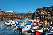 Hafen und Wehrturm El Tolston, El Cotillo, Fuerteventura, Kanarische Inseln, Spanien
