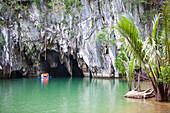 Unterirdischer Fluss im Subterranean River Nationalpark bei Puerto Princesa, UNESCO Weltnaturerbe, Insel Palawan im Inselstaat der Philippinen, Asien