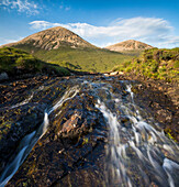 Beinn na Caillich, Loch Slapin, Insel Skye, Inneren Hebriden, Highland, Schottland, Vereinigtes Königreich