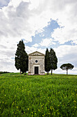 Madonna di Vitaleta Chapel, near Pienza, Val d`Orcia, province of Siena, Tuscany, Italy, UNESCO World Heritage
