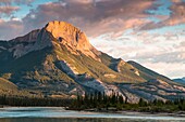 Sunrise over the Canadian Rocky Mountains in the Jasper National Park, Alberta, Canada