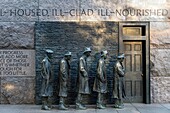 '''''The Bread Line'''' sculpture by George Segal depicting the Great Depression, Franklin Delano Roosevelt memorial, Washington DC, USA.'''