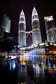 Malaysia, Selangor state, Kuala Lumpur, KLCC Kuala Lumpur City Center, Petronas towers