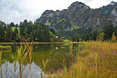 Lauenensee, mountain lake, canton Bern, Bernese Oberland, autumn, nature, weather, clouds, cloud, Switzerland, Europe,