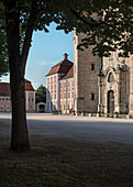 Eingangsportal zum barocken Kloster und zur Kloster Kirche, Kloster Wiblingen, Ulm an der Donau, Oberschwäbische Barockstraße, Schwäbische Alb, Baden-Württemberg, Deutschland