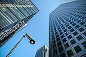 Aufblick zu Banken Wolkenkratzer, Canary Wharf (Neues Bankenviertel), London, England, Vereinigtes Königreich, Europa